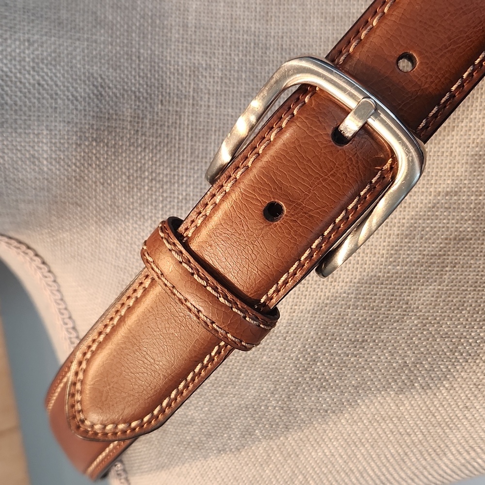 Dickies Men's sz 44/110 Genuine Leather Belt - Picture 2 of 7